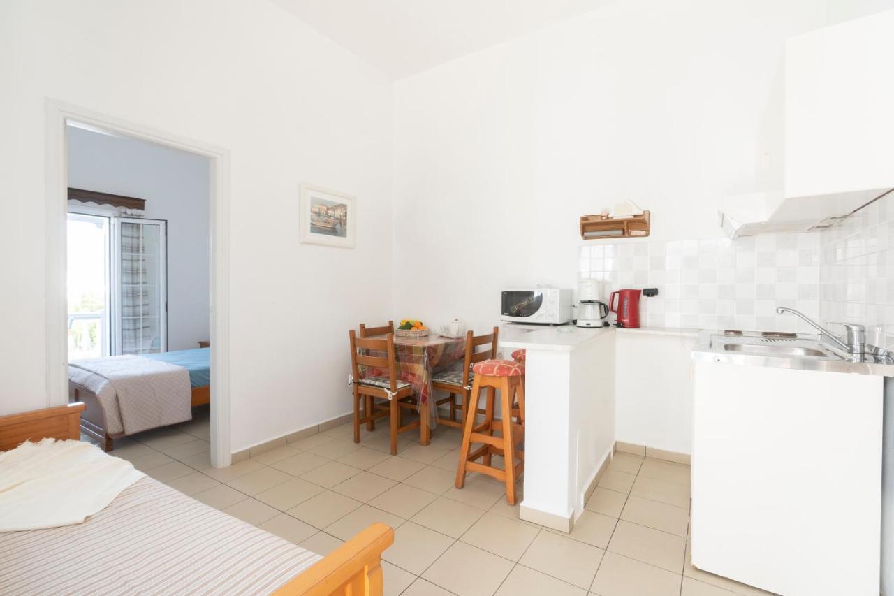 Tassos Apartments I Alinda  外观 照片